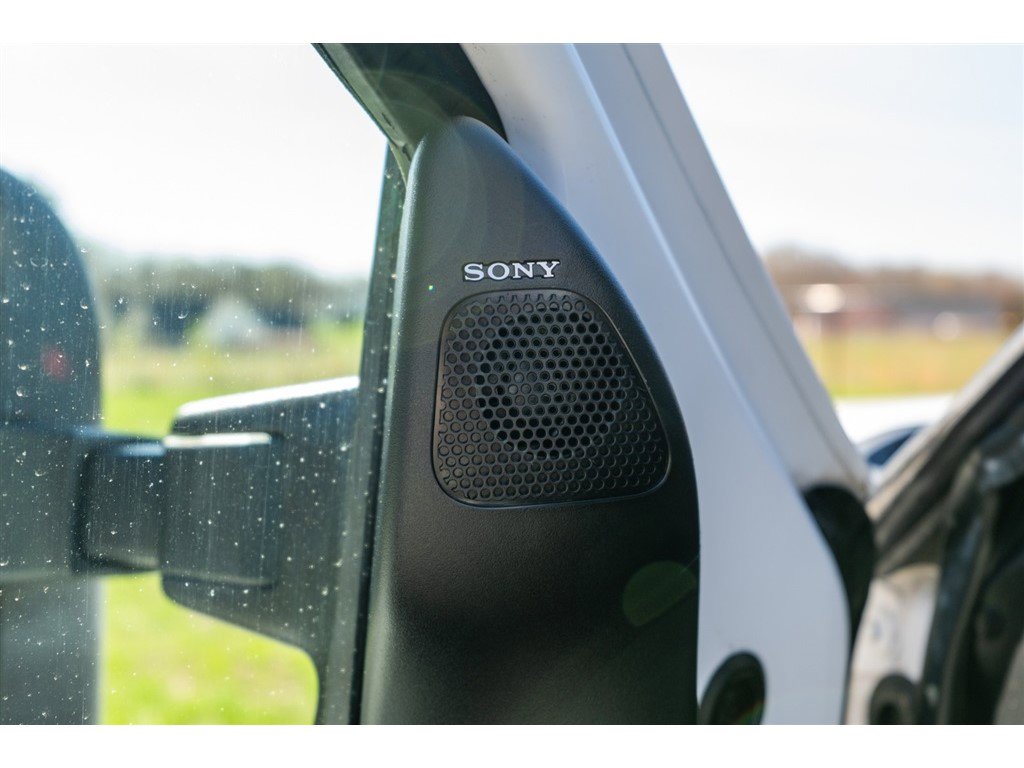 Used 2014 Ford F250 Lariat w/ Lariat Interior Package image 11