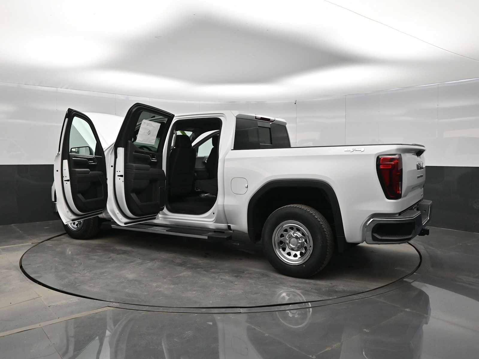 New 2026 GMC Sierra 1500 SLE w/ Preferred Package image 41