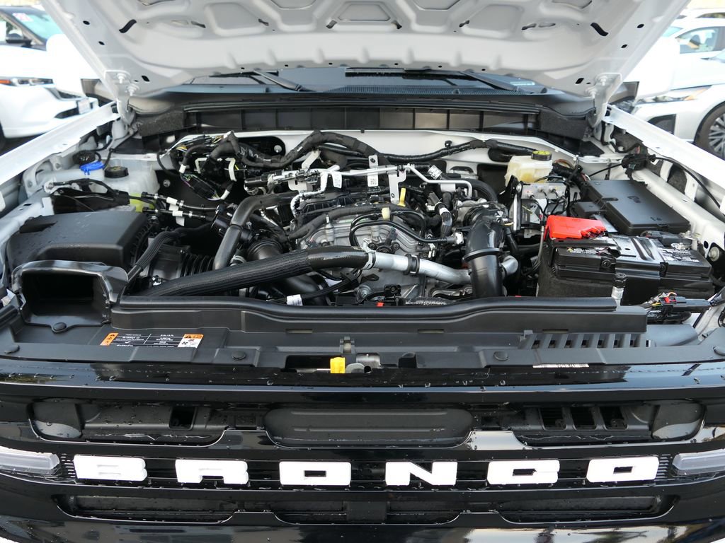 Used 2025 Ford Bronco Outer Banks image 30