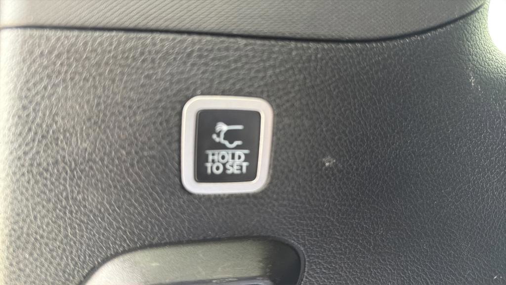 Used 2022 Jeep Grand Wagoneer Series II w/ Convenience Group III image 27