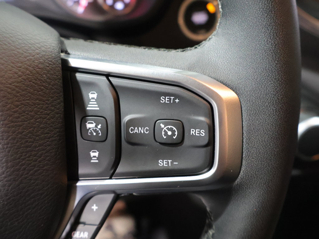 Certified 2025 RAM 1500 Big Horn AWD/4WD image 33