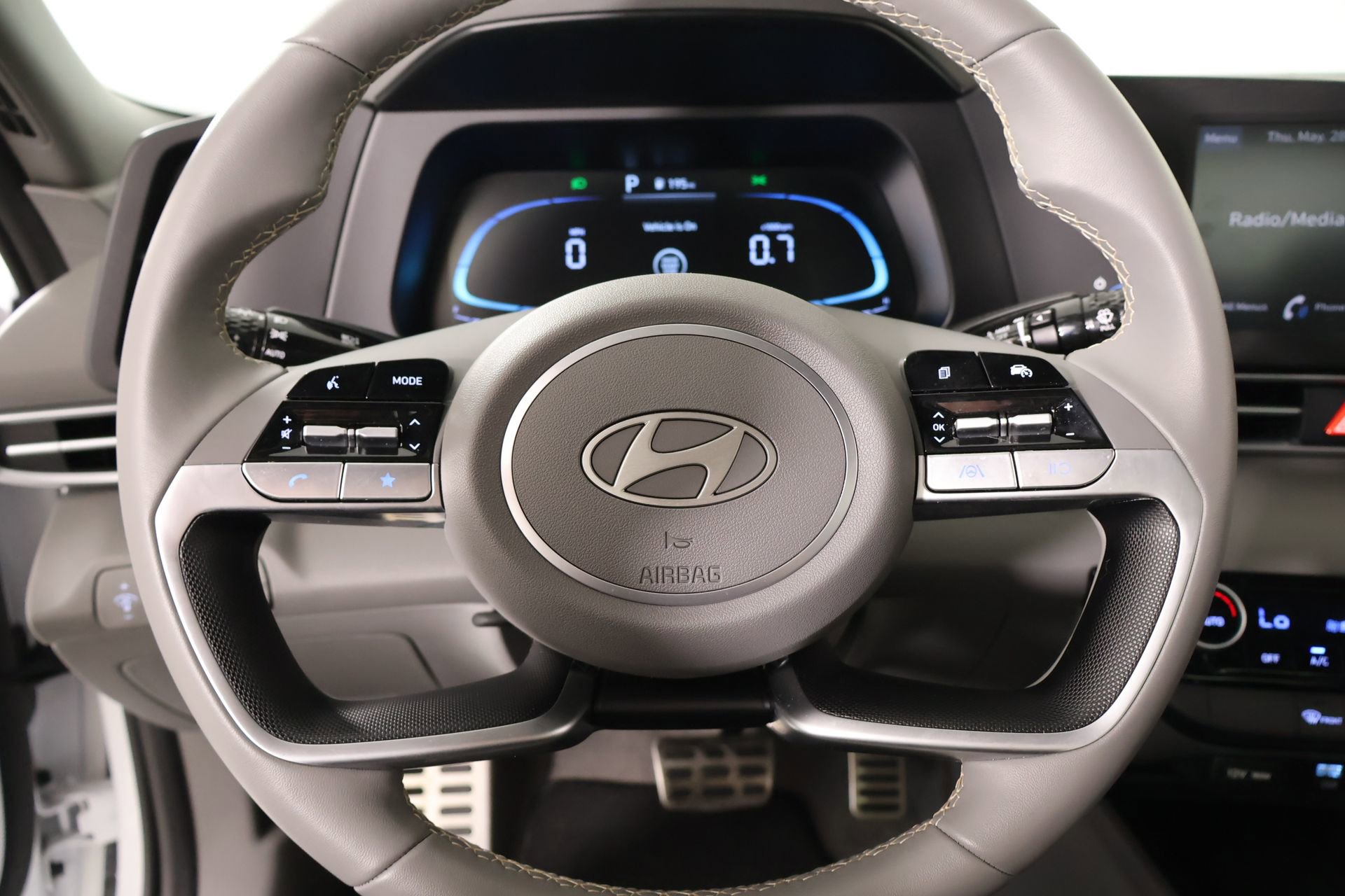 Certified 2026 Hyundai Elantra Sport FWD image 3