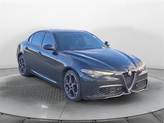 Used 2022 Alfa Romeo Giulia Ti w/ Active Assist Plus Package image 7
