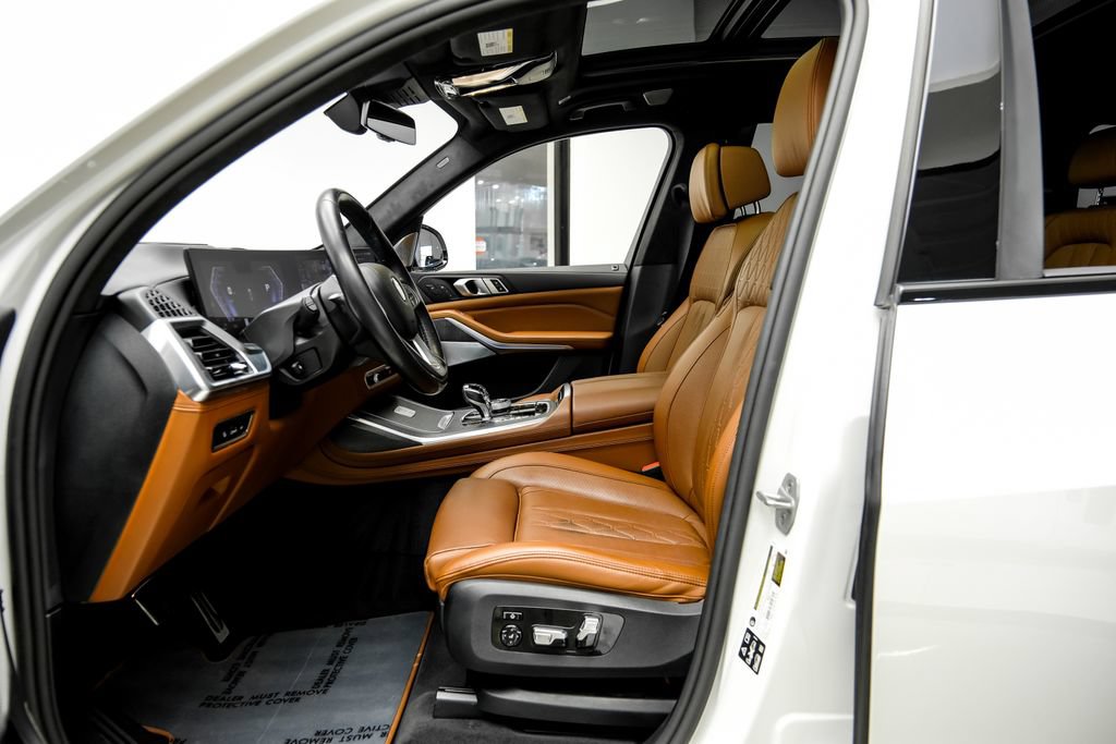 Used 2025 BMW ALPINA XB7 AWD/4WD image 6