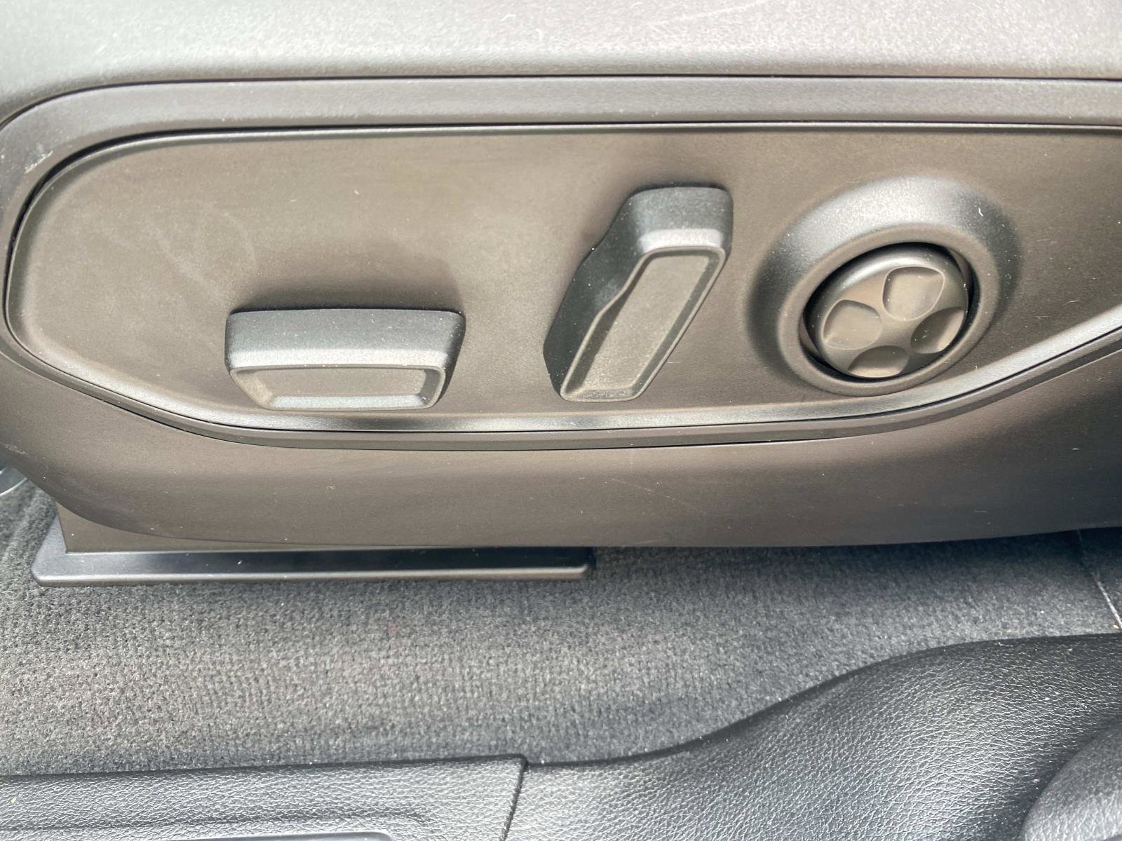 Certified 2024 Jeep Grand Cherokee Laredo X w/ Luxury Tech Group I image 24