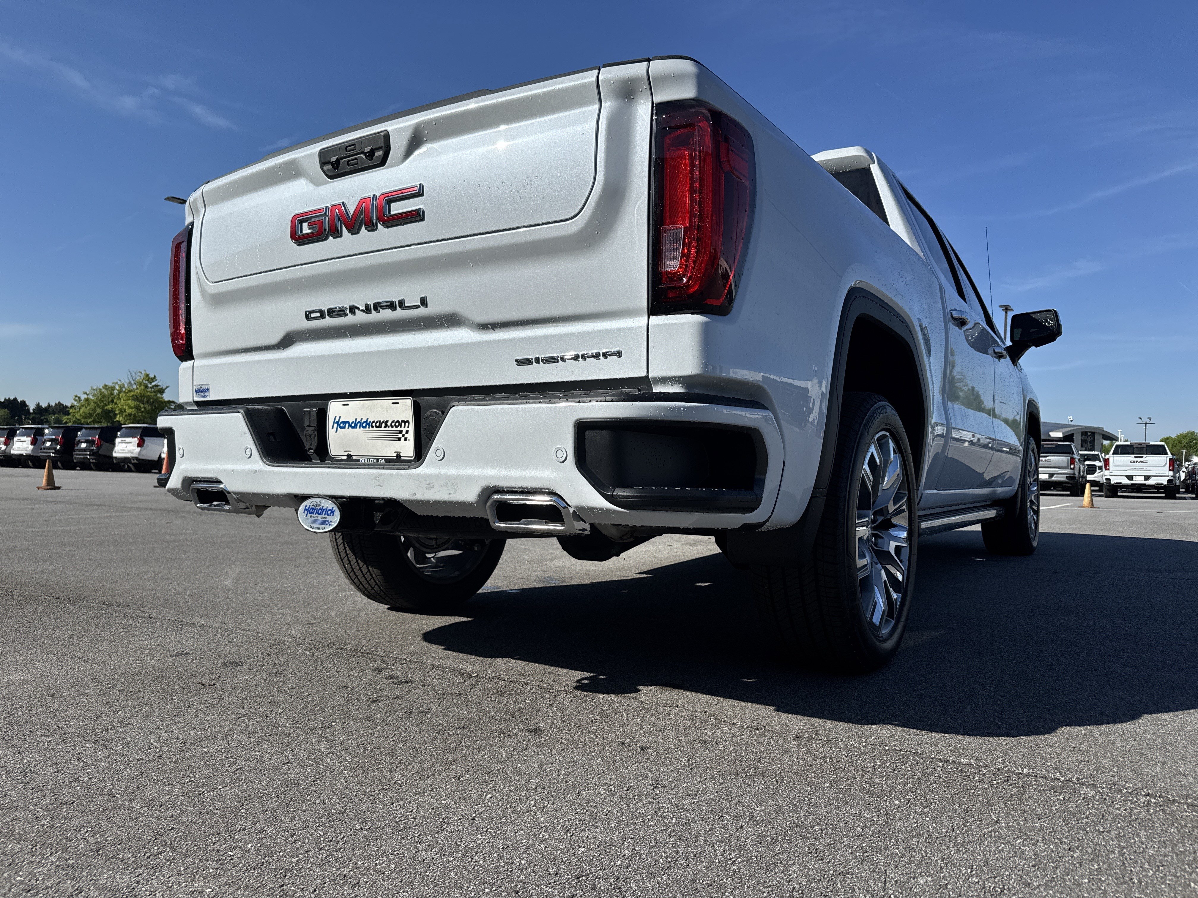 New 2026 GMC Sierra 1500 Denali w/ Denali Reserve Package AWD/4WD image 10