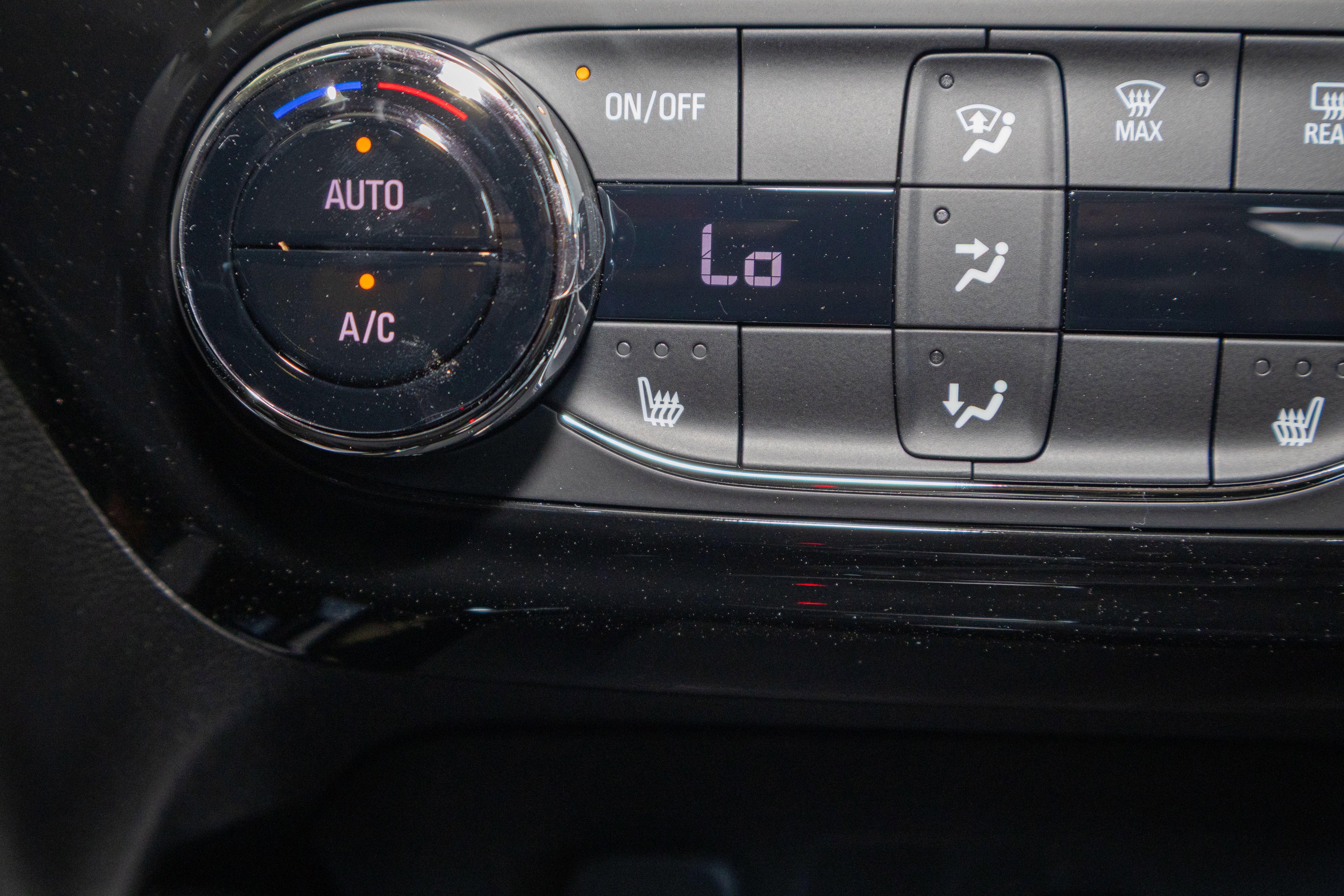 New 2026 Chevrolet Trax ACTIV w/ Driver Confidence Package FWD image 18