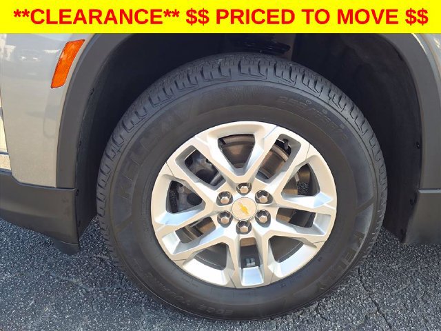 Certified 2023 Chevrolet Traverse LS w/ Safety Package FWD image 31