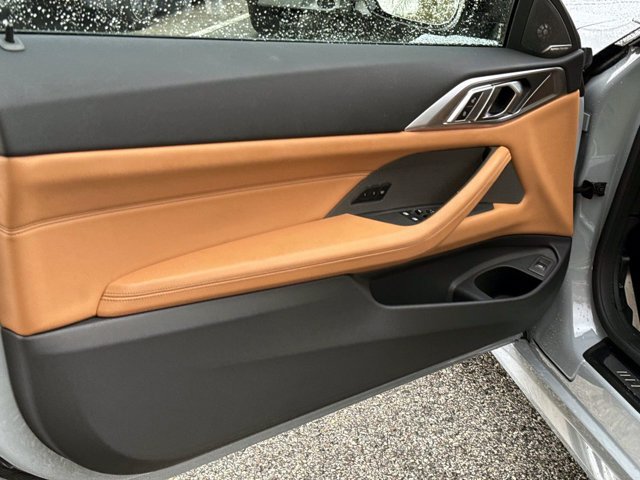 Used 2026 BMW M440i Coupe RWD image 11