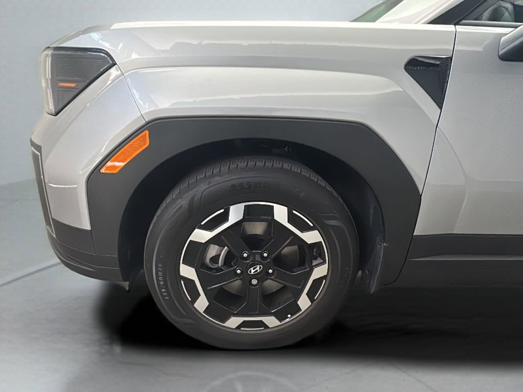 Used 2025 Hyundai Santa Fe SEL image 3