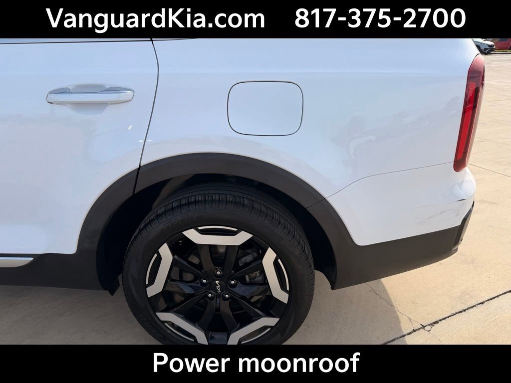 Certified 2025 Kia Telluride S image 9