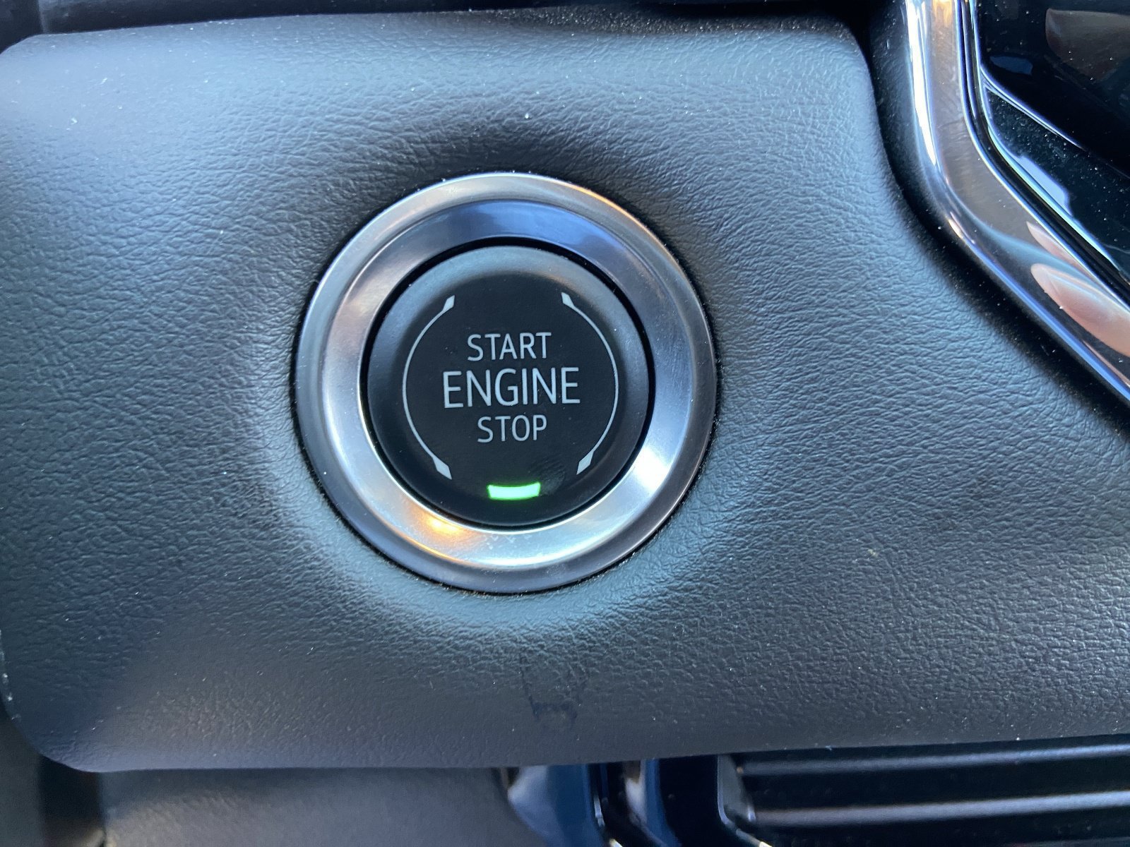 Certified 2025 GMC Canyon Elevation w/ Technology Package RWD image 26