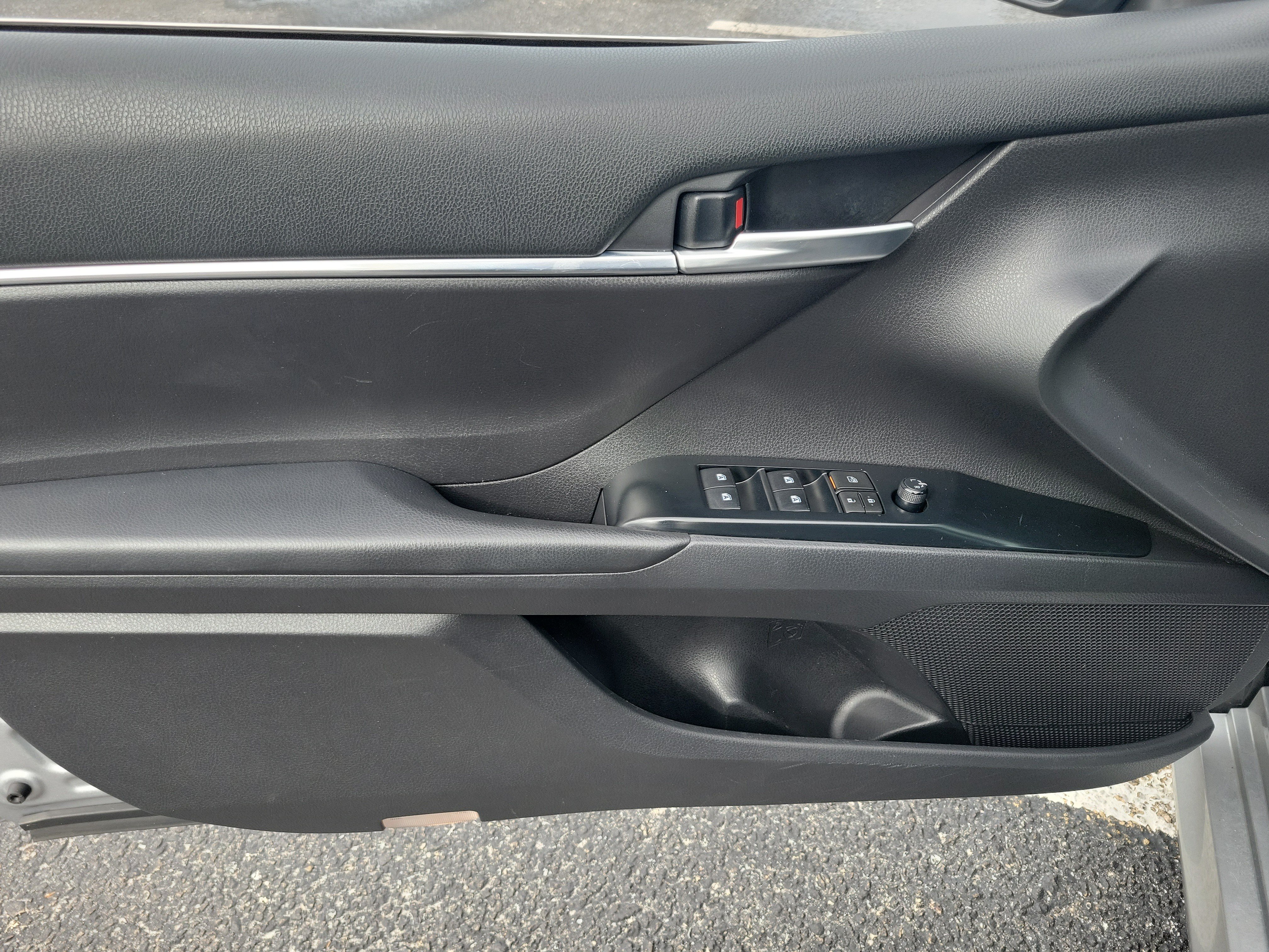 Certified 2019 Toyota Camry LE FWD image 14