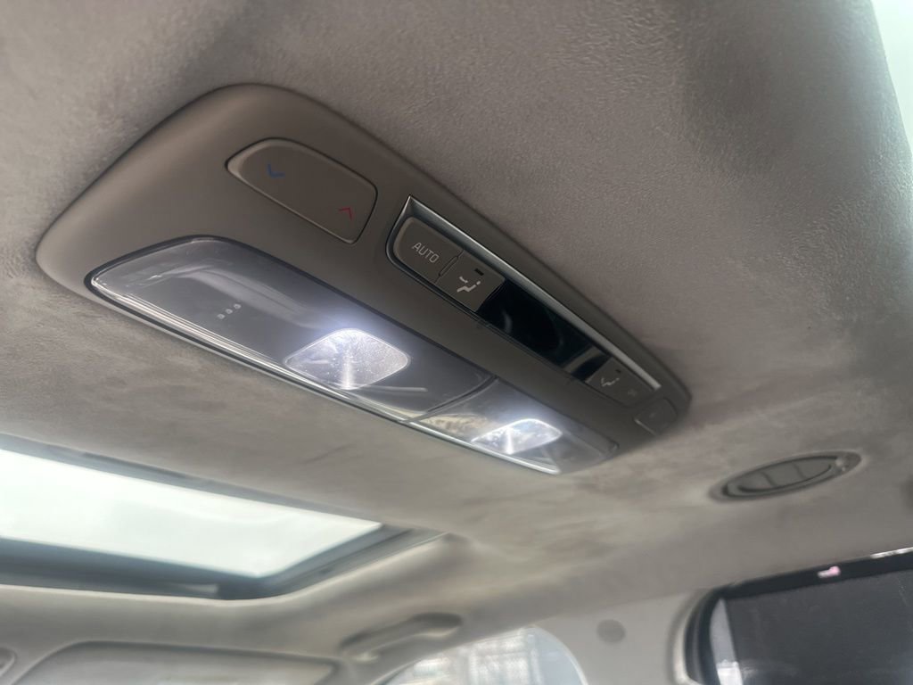 Used 2021 Kia Telluride SX w/ SX Prestige Package image 34