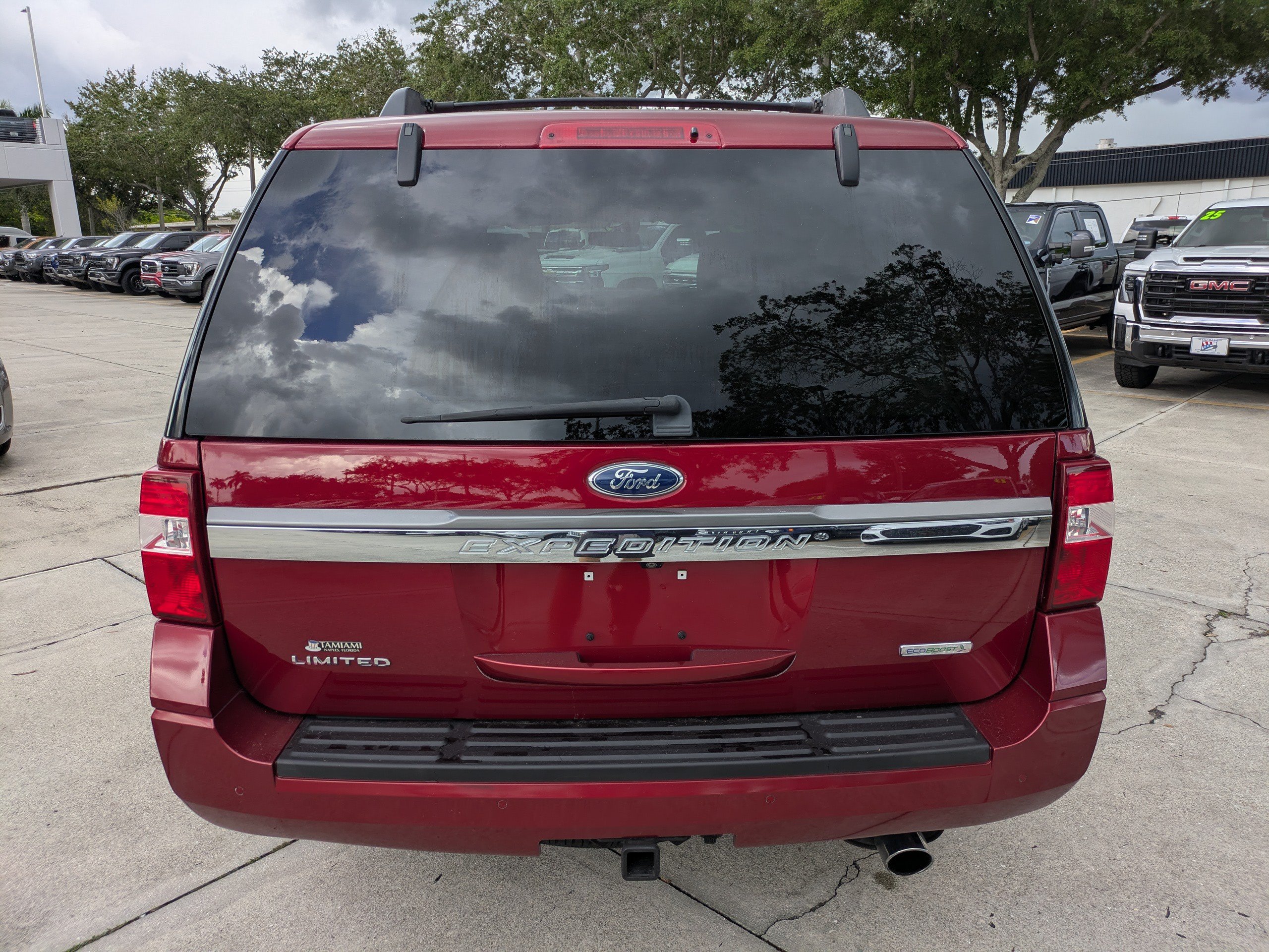 Used 2015 Ford Expedition Limited w/ Equipment Group 301A RWD image 5