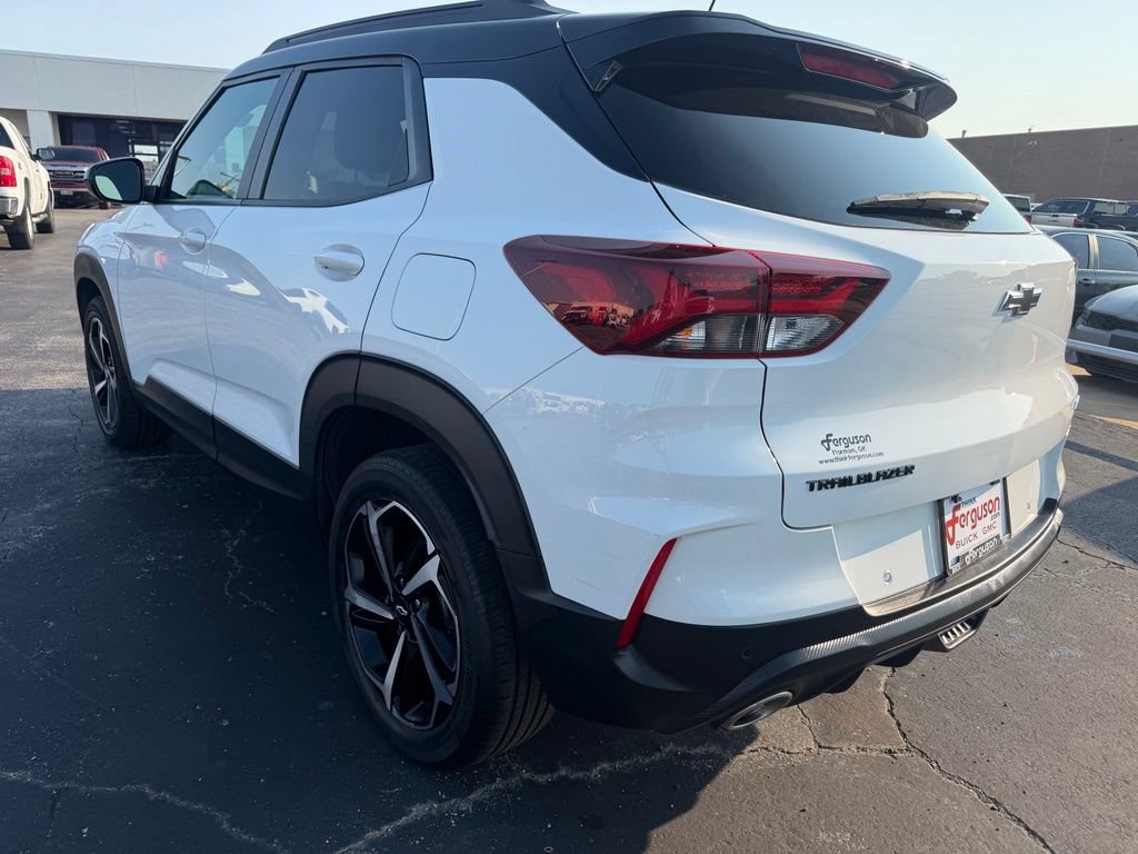 Used 2022 Chevrolet TrailBlazer RS w/ Technology Package FWD image 13