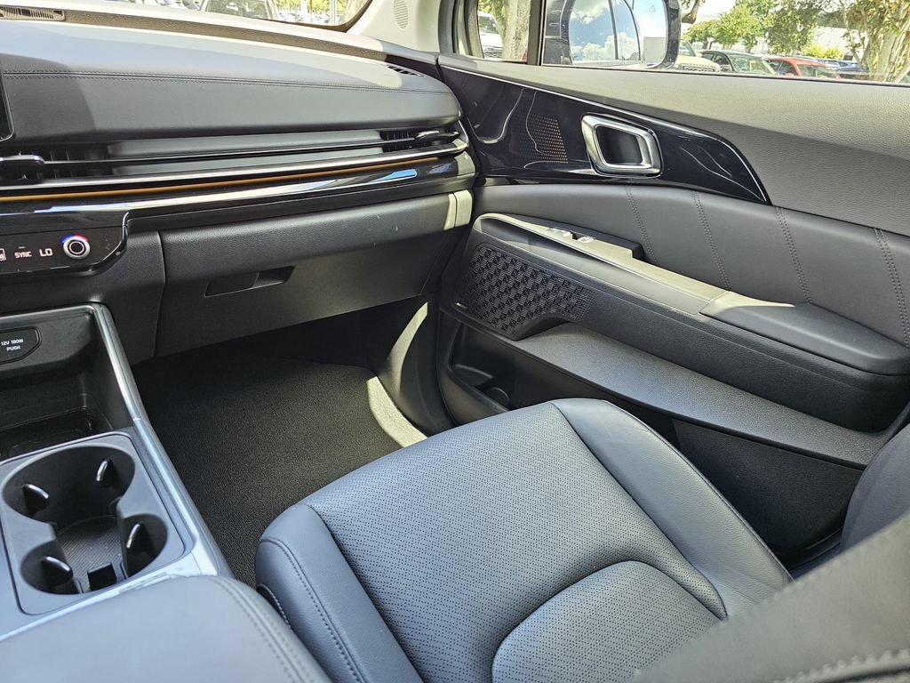 Used 2026 Kia Carnival SX Prestige FWD image 15