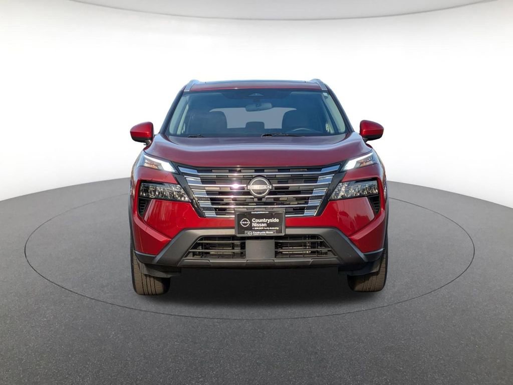 Used 2025 Nissan Rogue SV w/ SV Premium Package FWD image 2