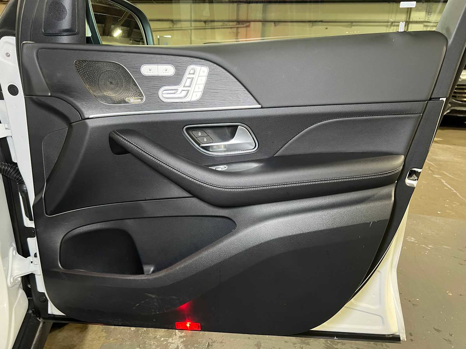 Used 2025 Mercedes-Benz GLE 350 4MATIC image 10