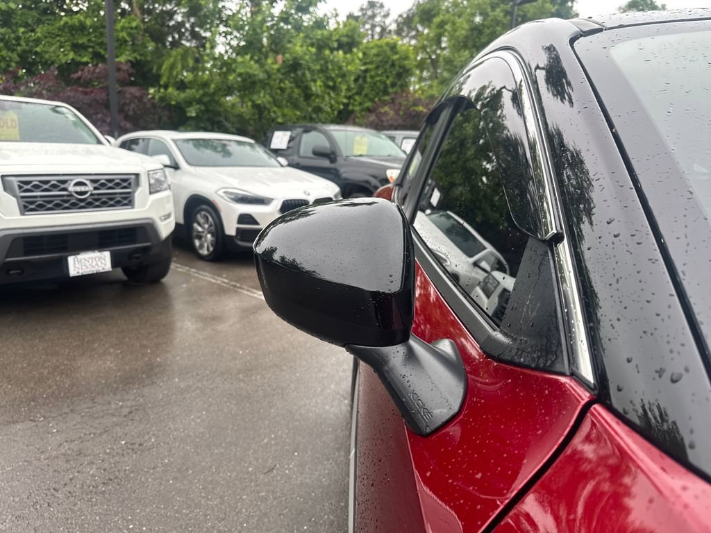 Used 2025 Nissan Kicks SV w/ Illumination Package AWD/4WD image 37