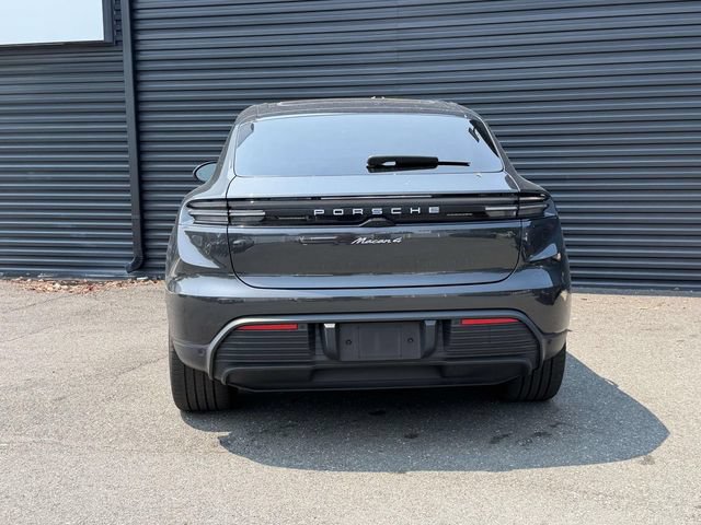 Certified 2024 Porsche Macan 4 Electric AWD/4WD image 8