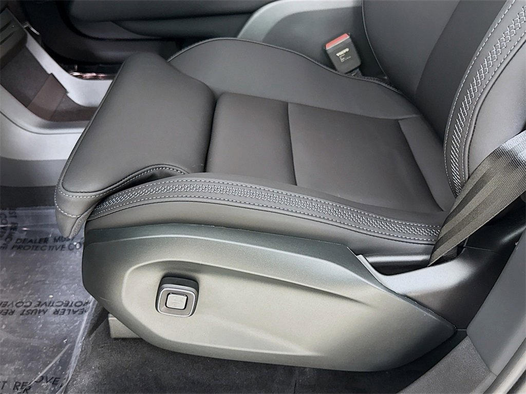 New 2025 Volvo EX90 Plus w/ Protection Package Premier image 19