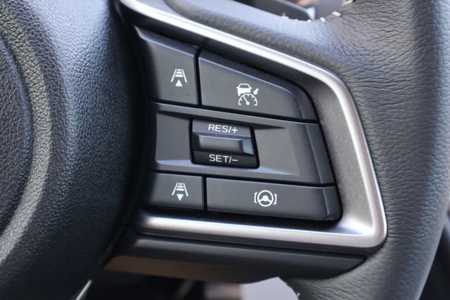 Certified 2025 Subaru Outback Premium AWD/4WD image 7