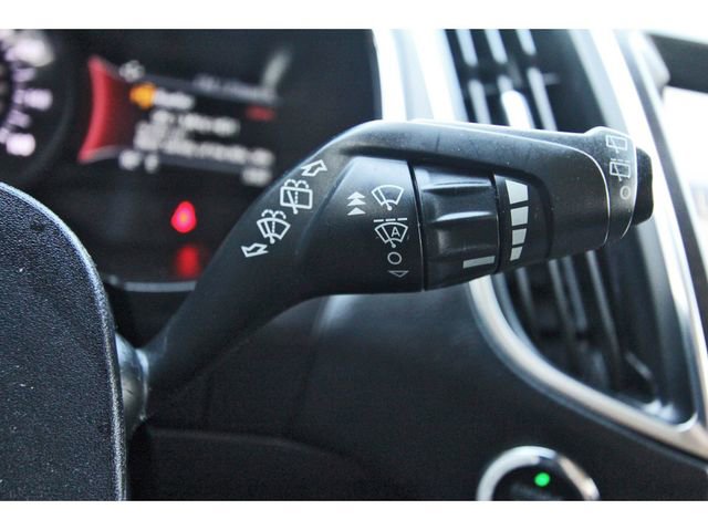 Used 2019 Ford Edge Titanium image 17