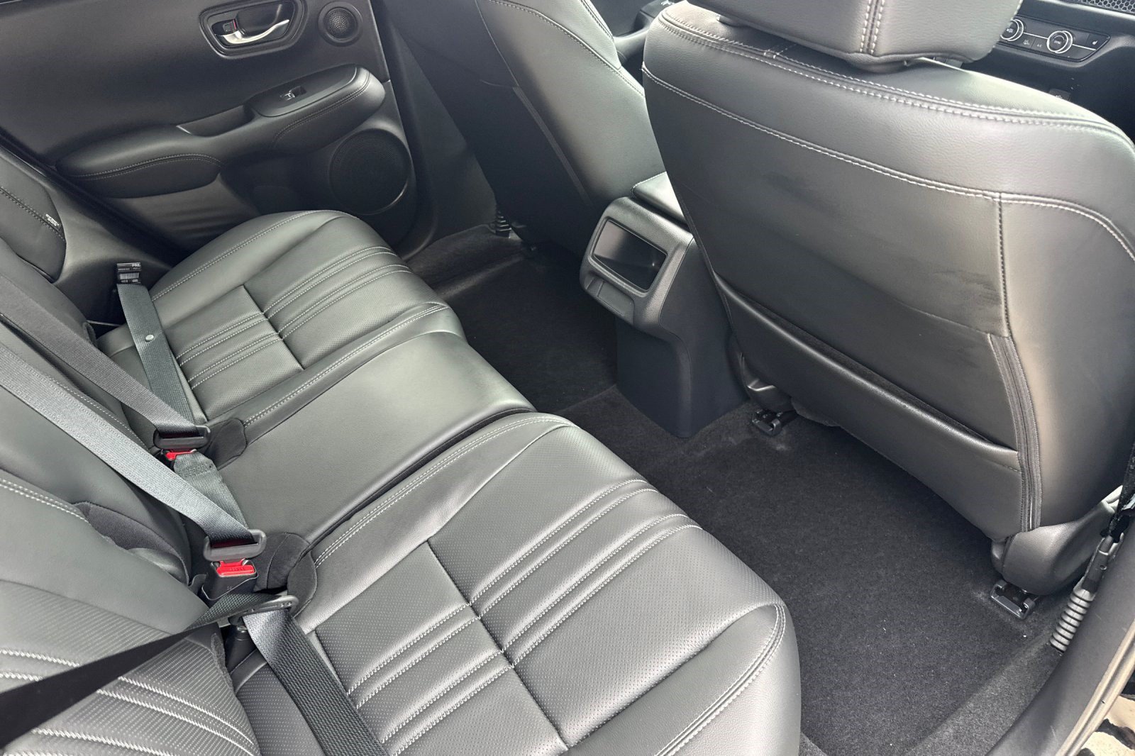 Used 2024 Honda HR-V EX-L image 31