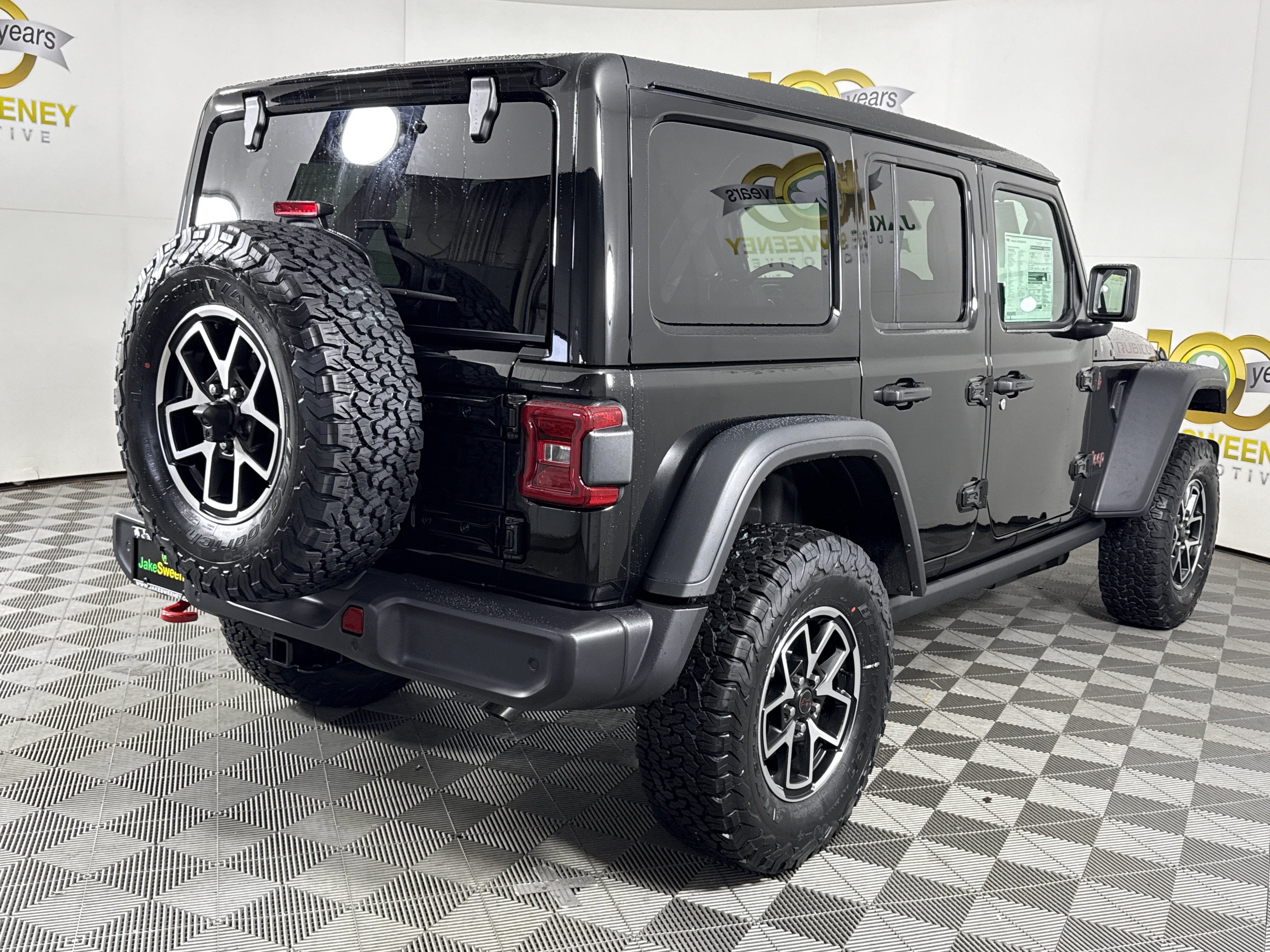 New 2026 Jeep Wrangler Unlimited Rubicon w/ Safety Group AWD/4WD image 10