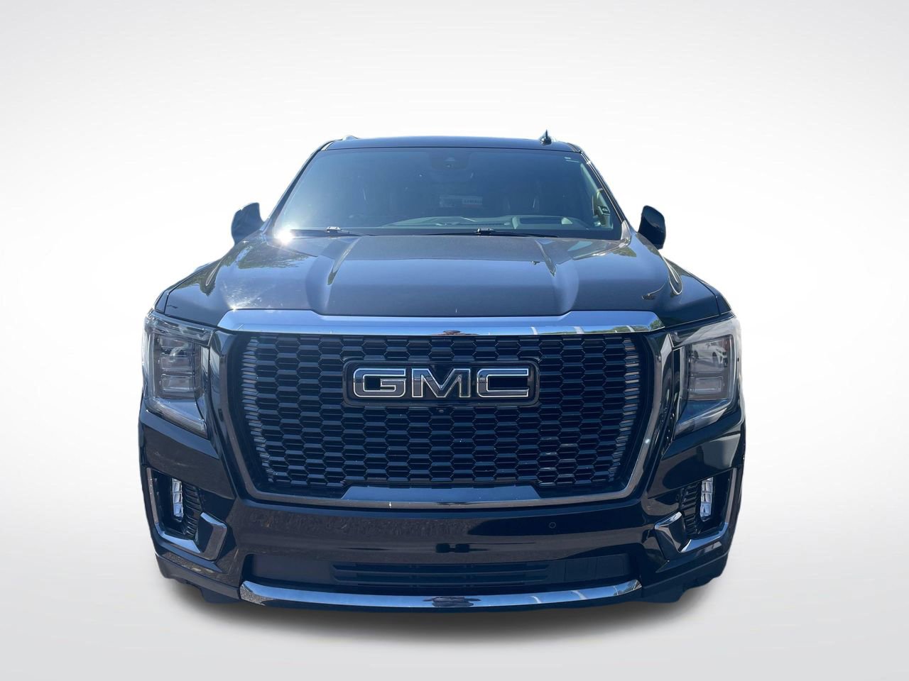 Used 2023 GMC Yukon Denali Ultimate AWD/4WD image 2