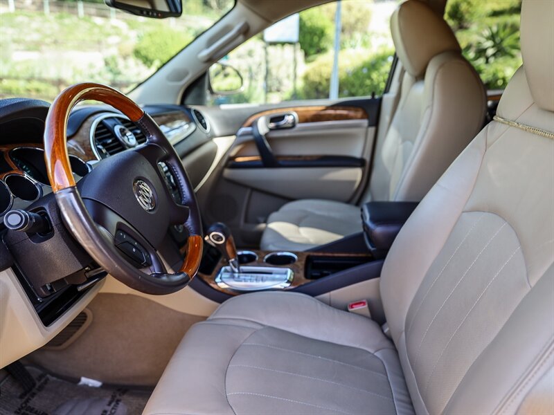 Used 2011 Buick Enclave CXL FWD image 24