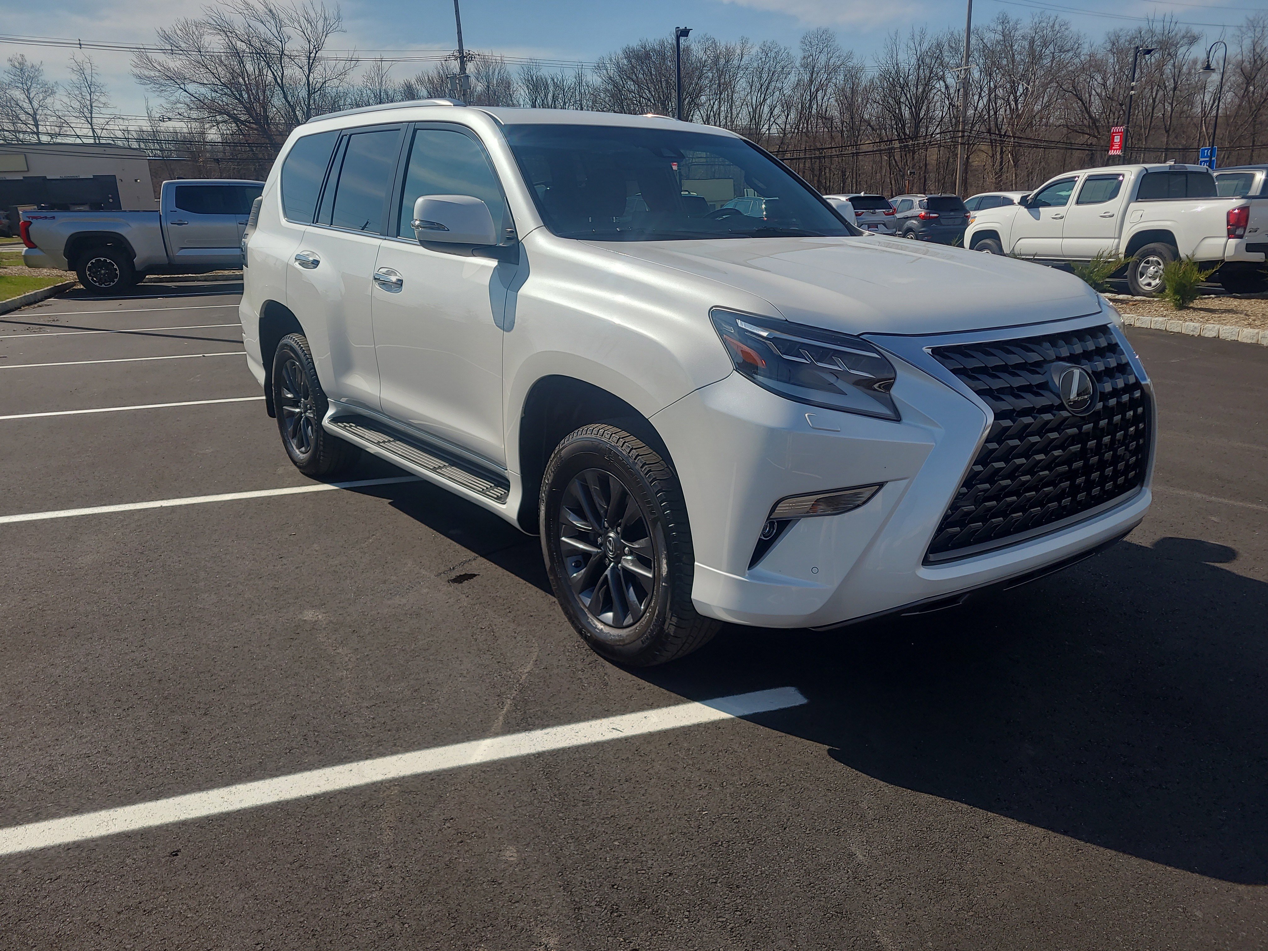 Used 2023 Lexus GX 460 Premium image 3