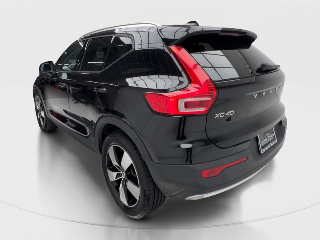 Used 2021 Volvo XC40 T5 Momentum w/ Premium Package AWD/4WD image 10