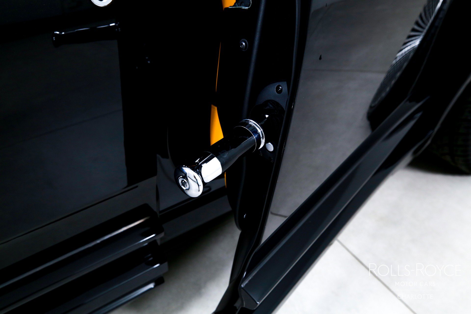 Used 2022 Rolls-Royce Cullinan image 21