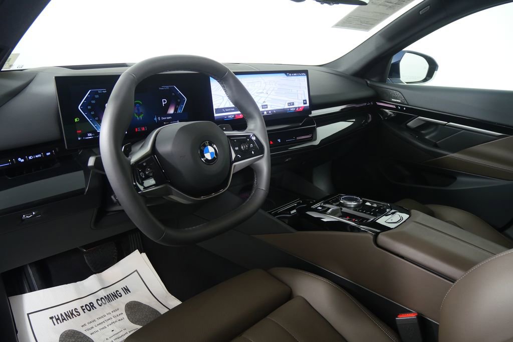 Certified 2025 BMW 530i image 13