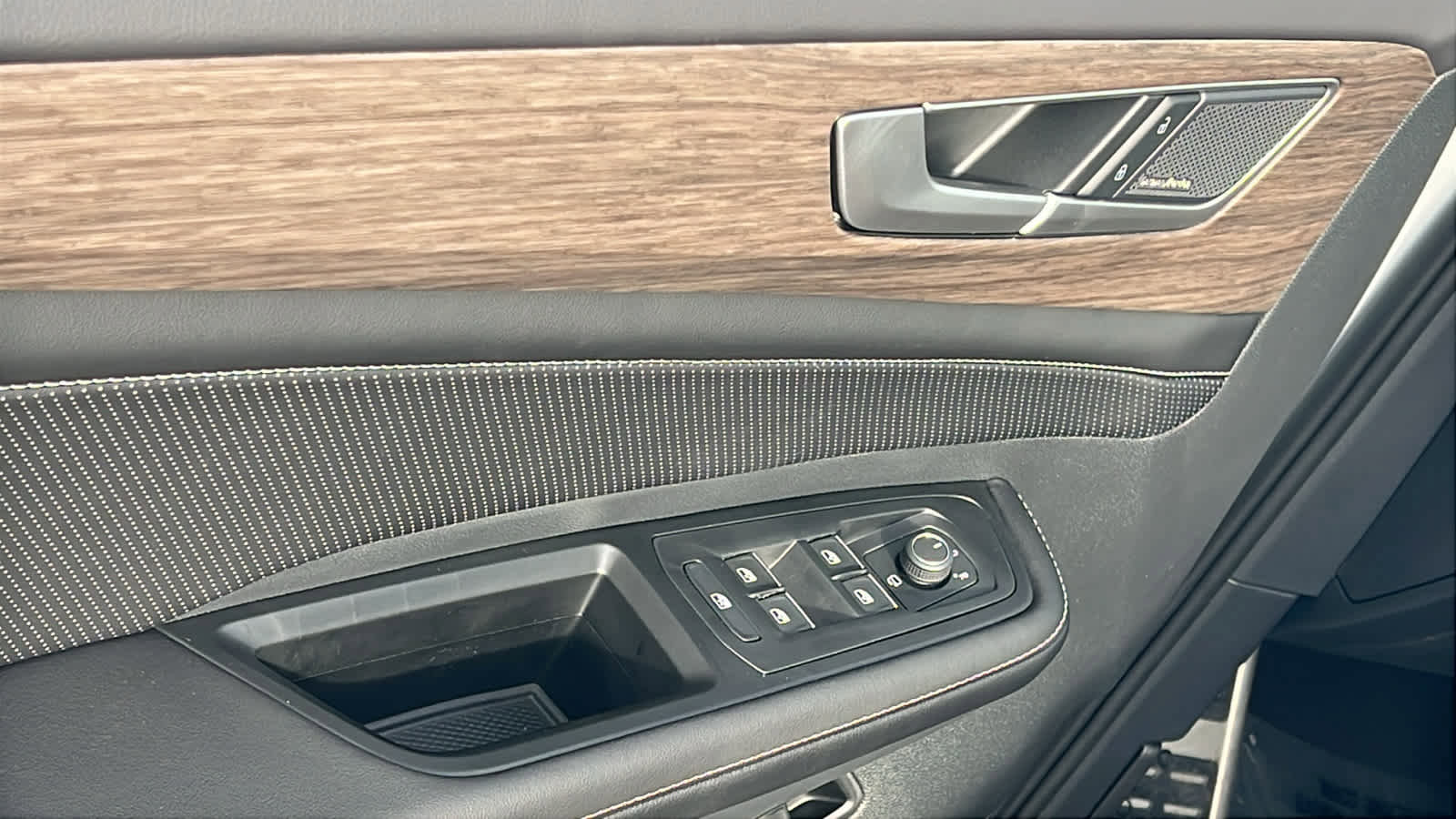 New 2026 Volkswagen Atlas SEL Premium R-Line image 22