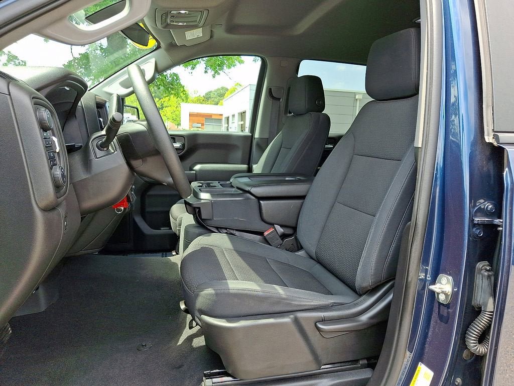 Certified 2020 Chevrolet Silverado 1500 Custom w/ Custom Value Package AWD/4WD image 14