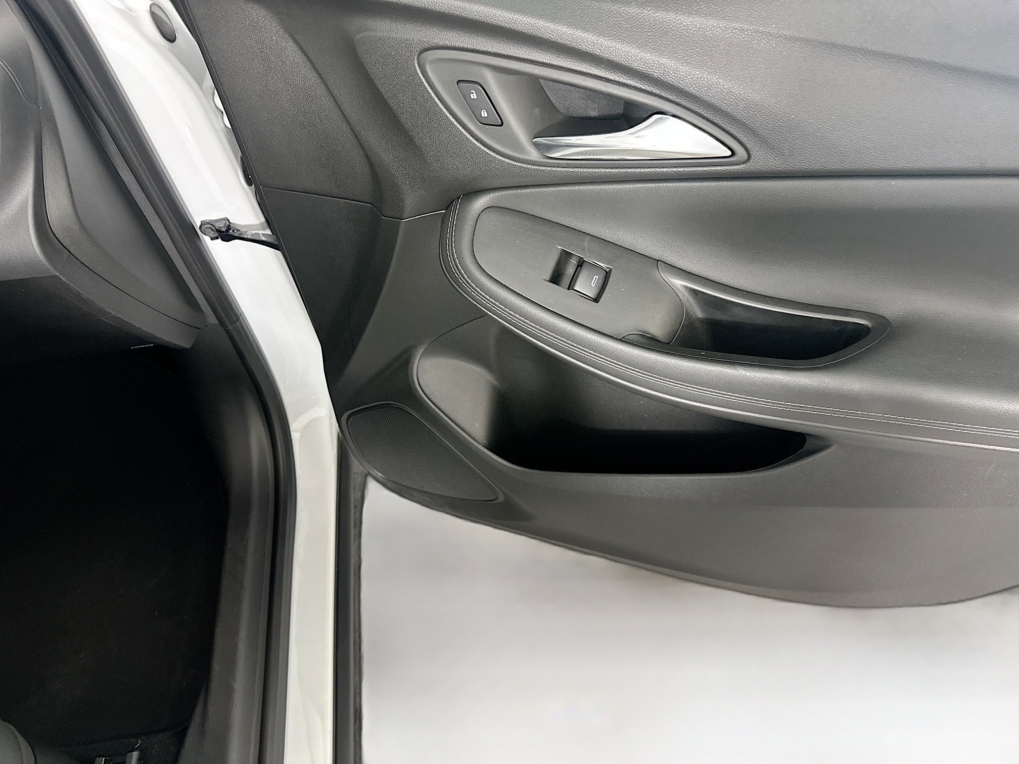 Used 2025 Buick Encore GX Preferred image 30