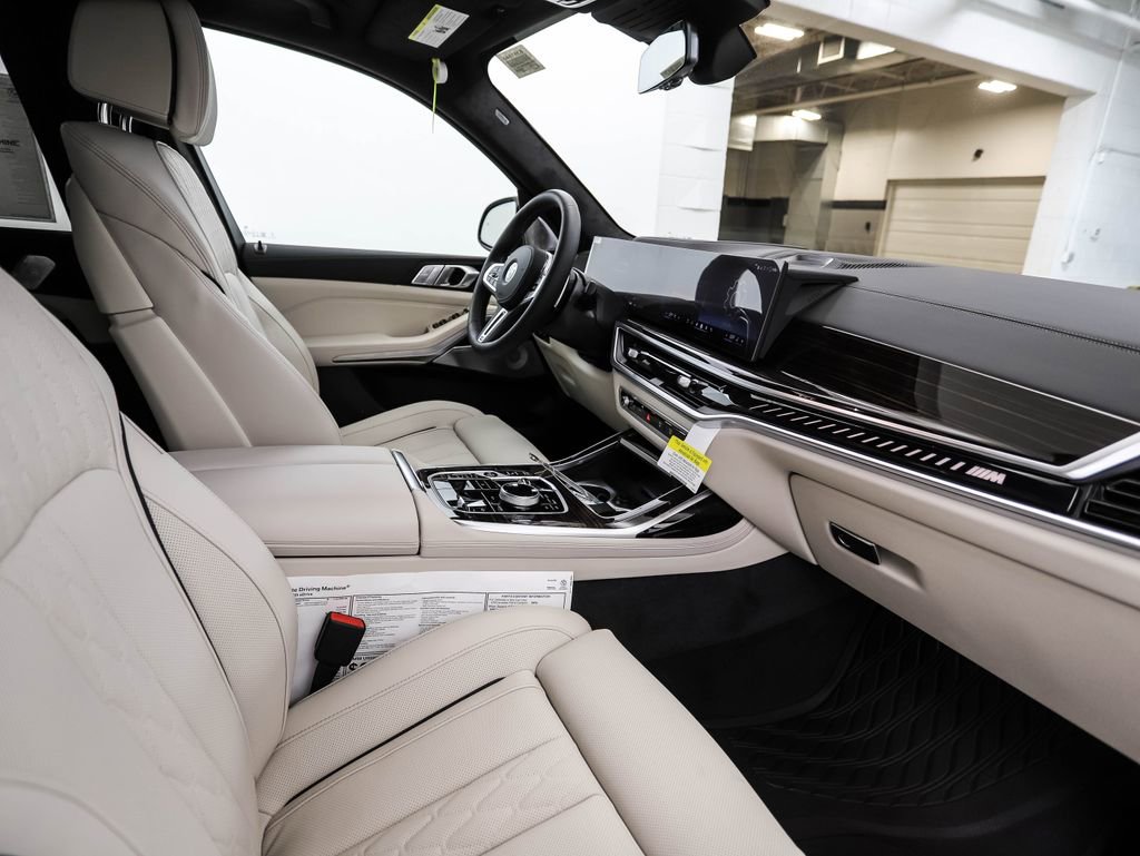 New 2026 BMW X7 M60i image 38