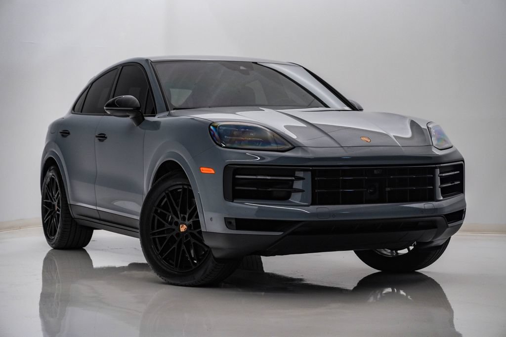 Certified 2025 Porsche Cayenne Coupe AWD/4WD image 8