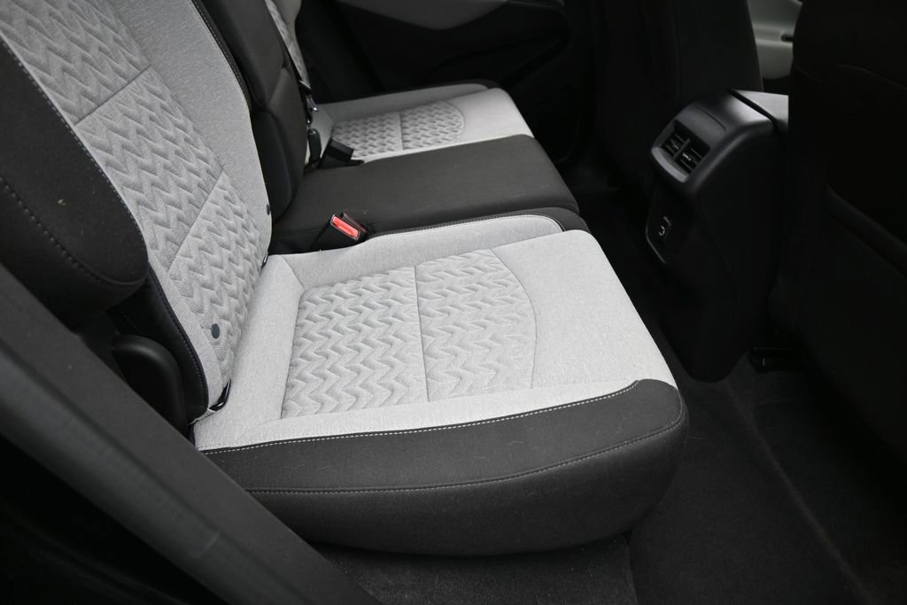 Used 2024 Chevrolet Equinox LS w/ Midnight Edition FWD image 33