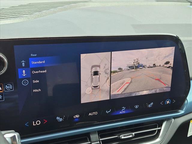 Used 2024 Chevrolet Equinox EV LT FWD image 20
