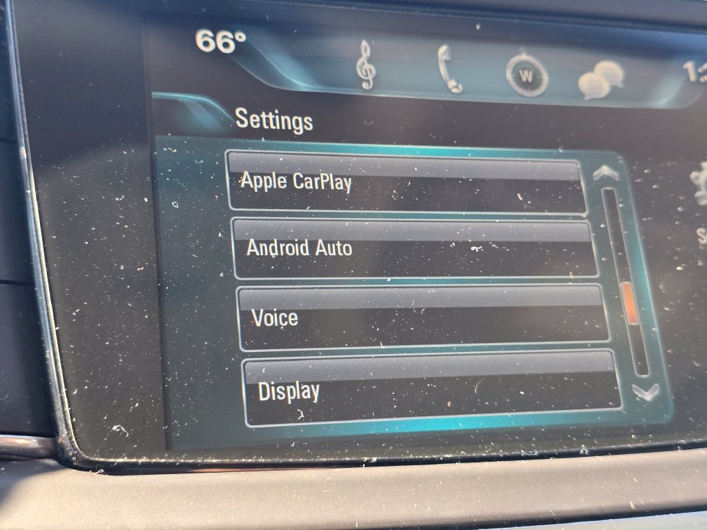 Used 2019 Buick Enclave Essence AWD/4WD image 2
