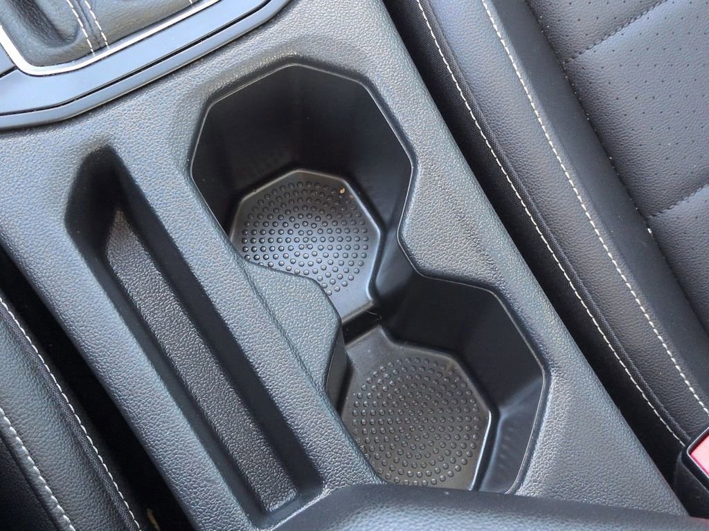 Used 2023 Volkswagen Jetta SE w/ Panoramic Sunroof Package image 13