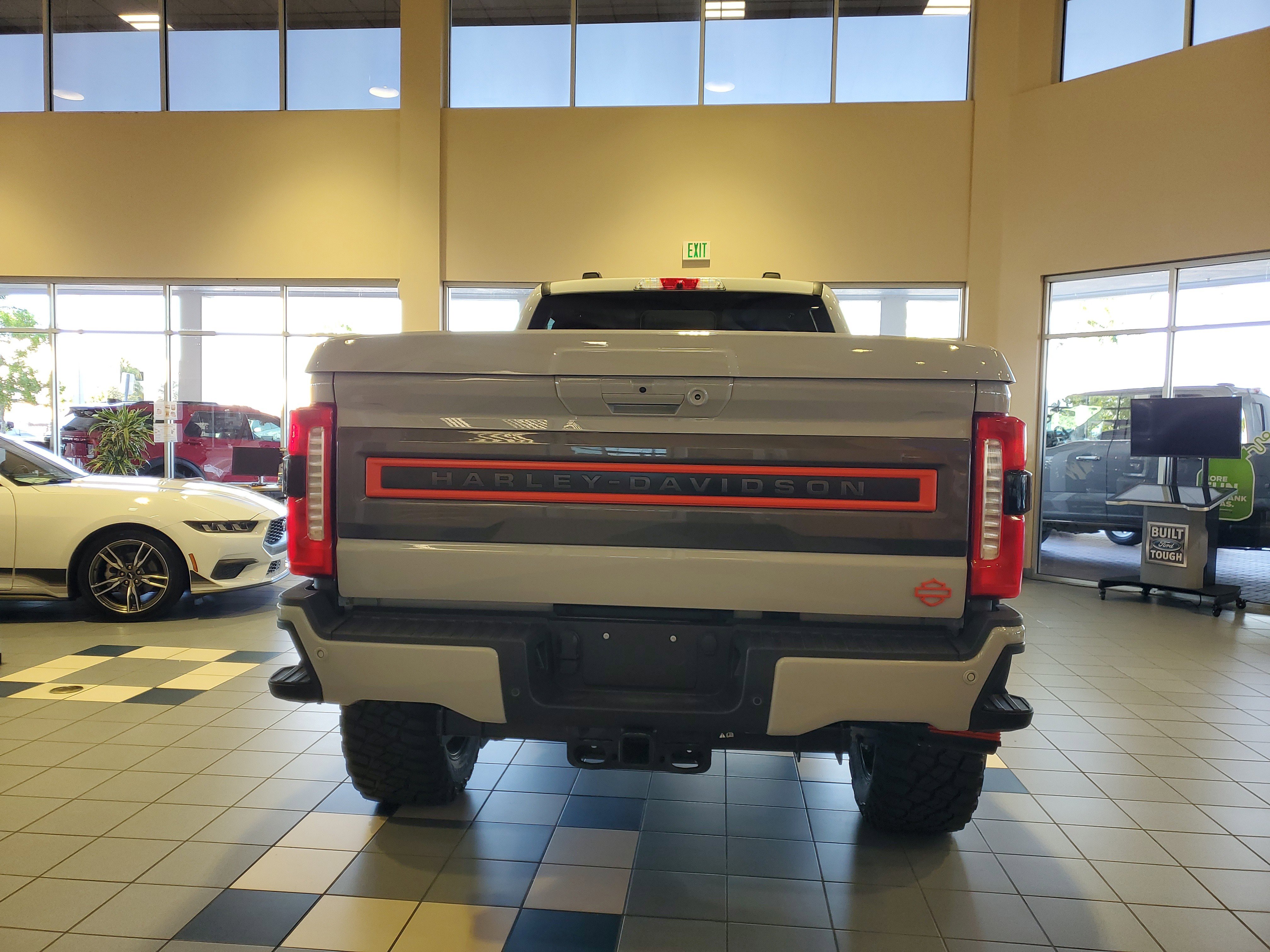 New 2026 Ford F250 Lariat w/ Black Appearance Package image 5