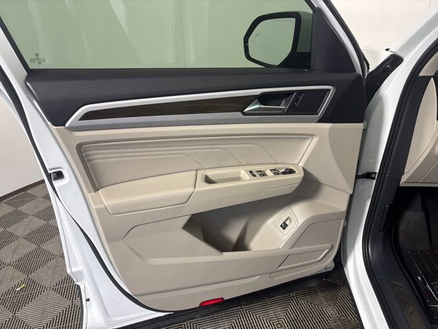 Used 2022 Volkswagen Atlas SE image 12