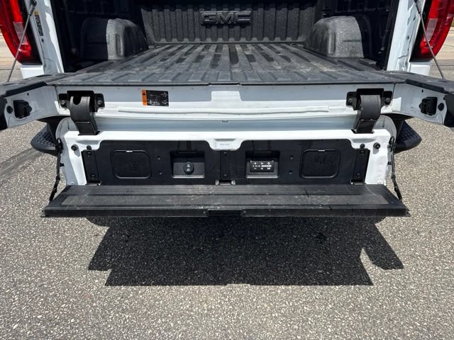 Used 2025 GMC Sierra 1500 AT4X AWD/4WD image 5