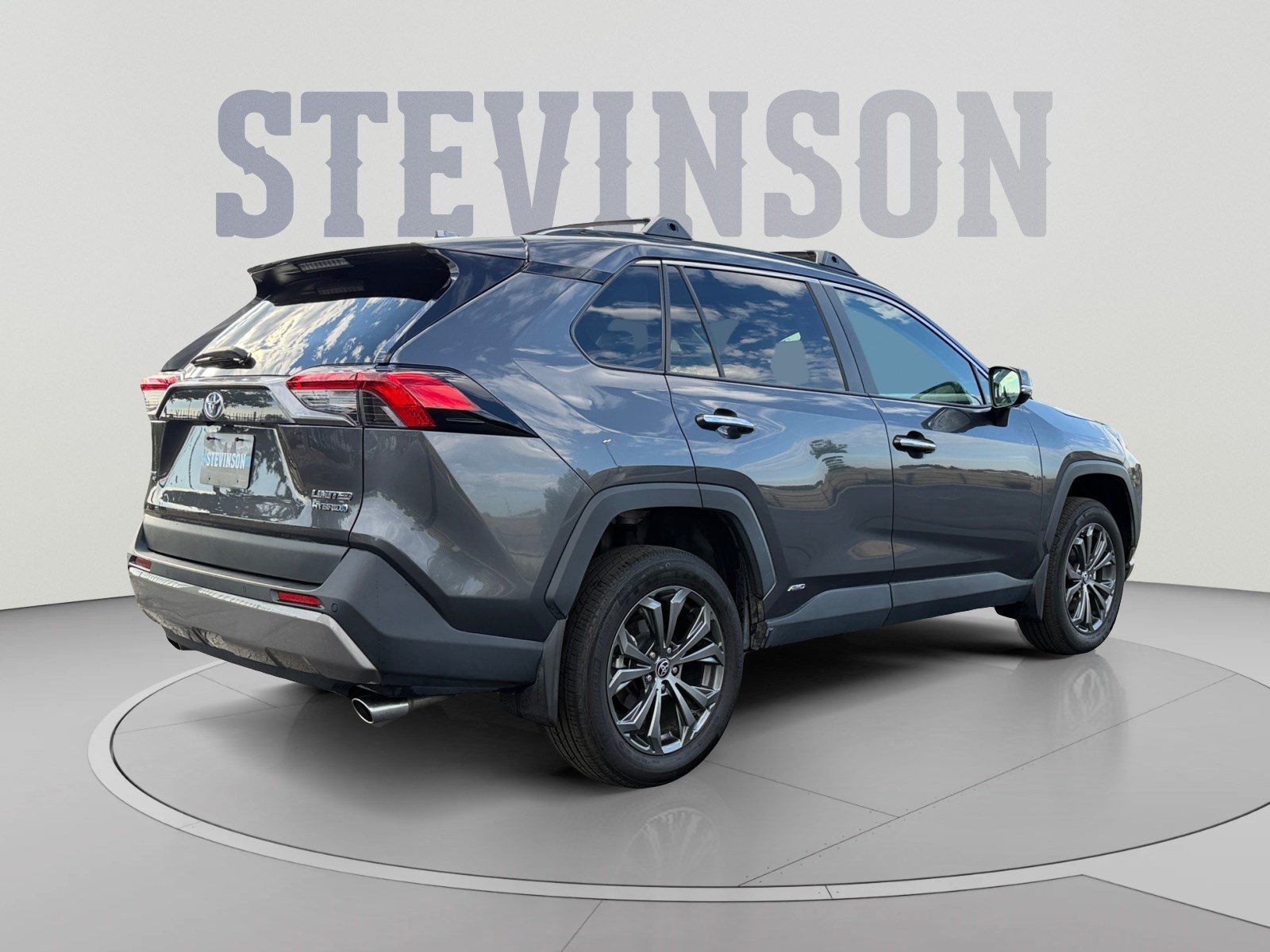 Used 2023 Toyota RAV4 Limited AWD/4WD image 5