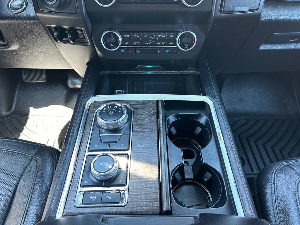 Used 2019 Ford Expedition Limited w/ Equipment Group 302A AWD/4WD image 13